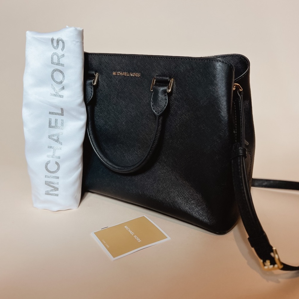 Like New Michael Kors Satchel w/ Dust Bag